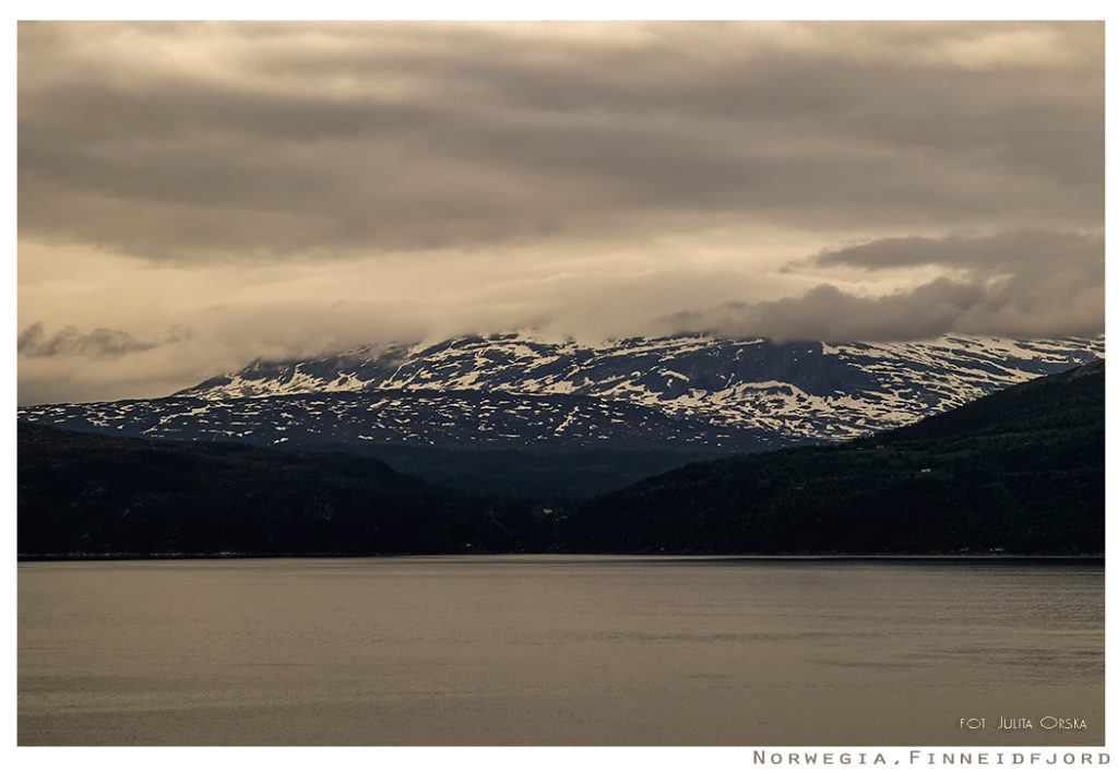 Norwegia, Finneidfjord